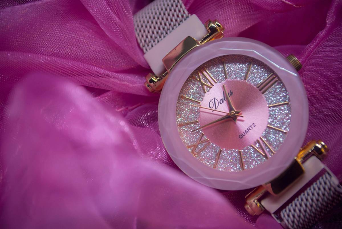 Latest Trending Ladies Watches: Style, Tech, and the Illusion of Choice