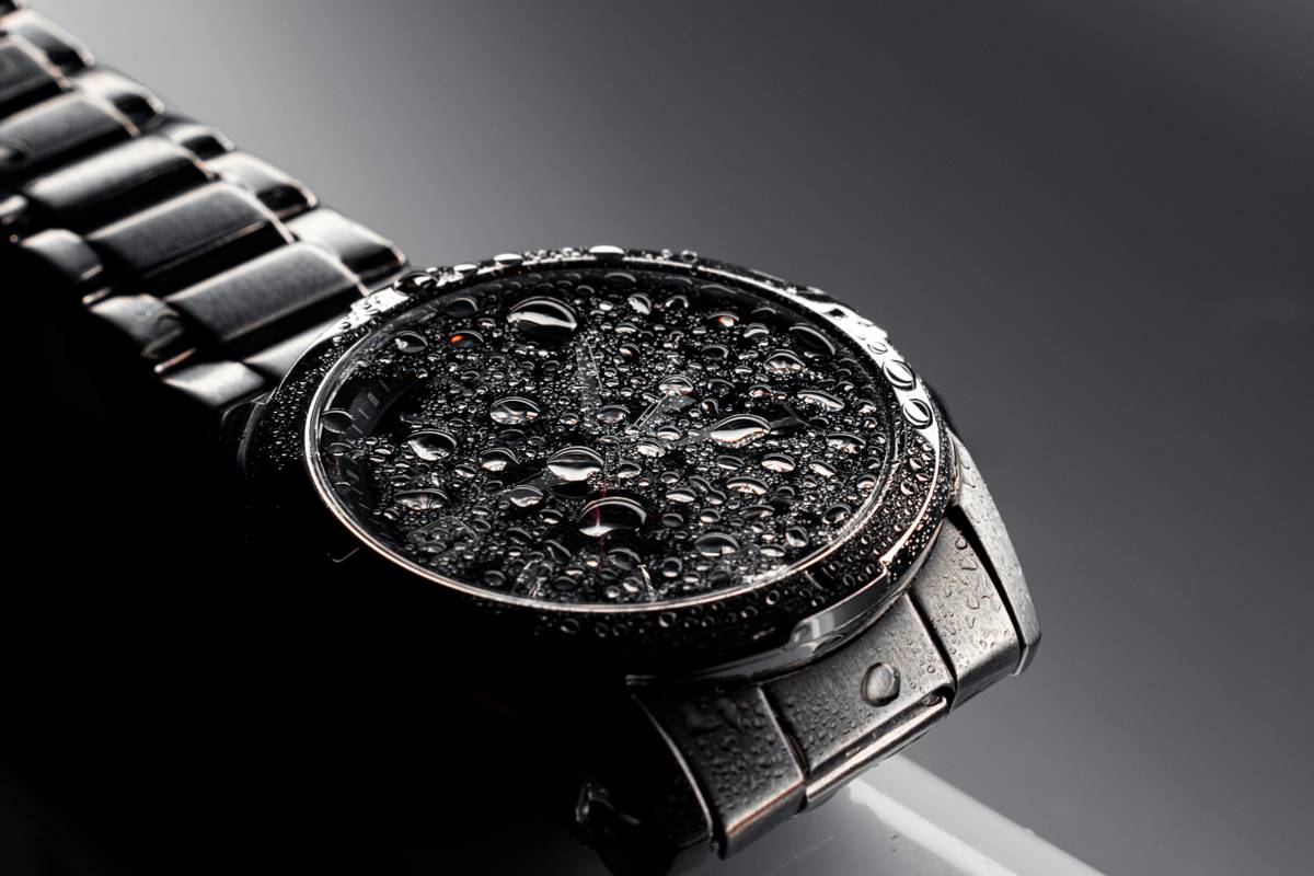 Scratch-Resistant Materials: 7 Proven Ways to Avoid Costly Mistakes in Fashion Watches